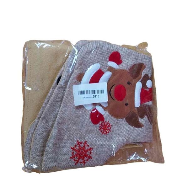 Christmas stockings, set of 3 NWOT - Picture 3 of 10